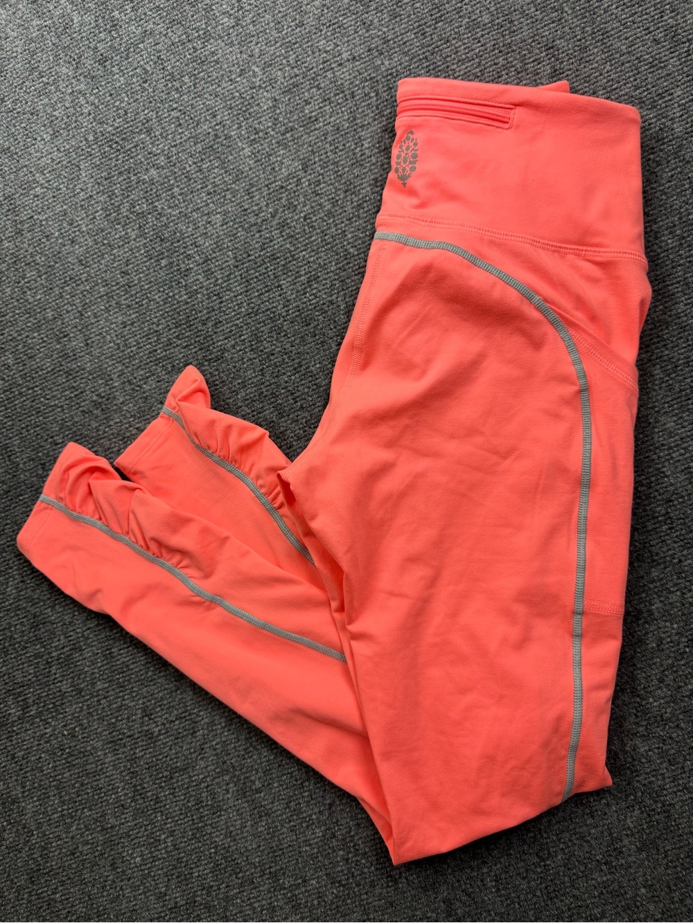 Free People FP Movement You’re A Peach Leggings Coral Pink Small  2242